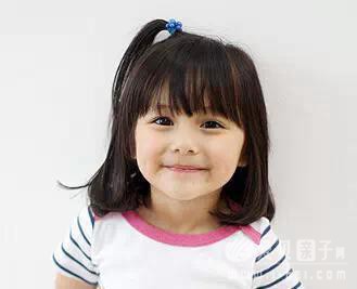 女孩的25款发型 有<em>女儿</em>就这样给她<em>扎头发</em> 小女
