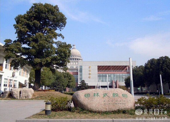 2015南京小升初:雨花台中学校园风景欣赏