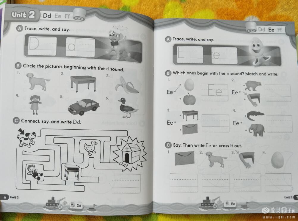 Circle the sounds перевод. Trace перевод. Oxford Phonics b. Trace перевод с английского на русский. Oxford Phonics World 1 Workbook рабочая тетрадь.