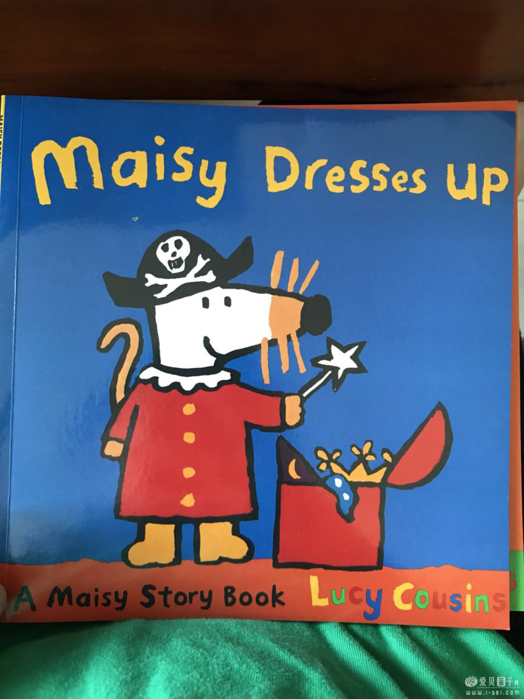 Maisy dresses up